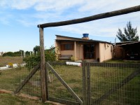 /album/casa-em-capao-novo-otima-para-veraneio-ou-moradia-casa-de-2-dormitorios-banheiro-social-sala-e-cozinha-conjugadas-cobertura-para-carro-e-anexo-nos-posterior-da-casa-aceita-veiculor-87-000/p8060349-jpg/