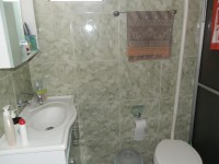 /album/casa-em-capao-novo-otima-para-veraneio-ou-moradia-casa-de-2-dormitorios-banheiro-social-sala-e-cozinha-conjugadas-cobertura-para-carro-e-anexo-nos-posterior-da-casa-aceita-veiculor-87-000/p8060355-jpg/